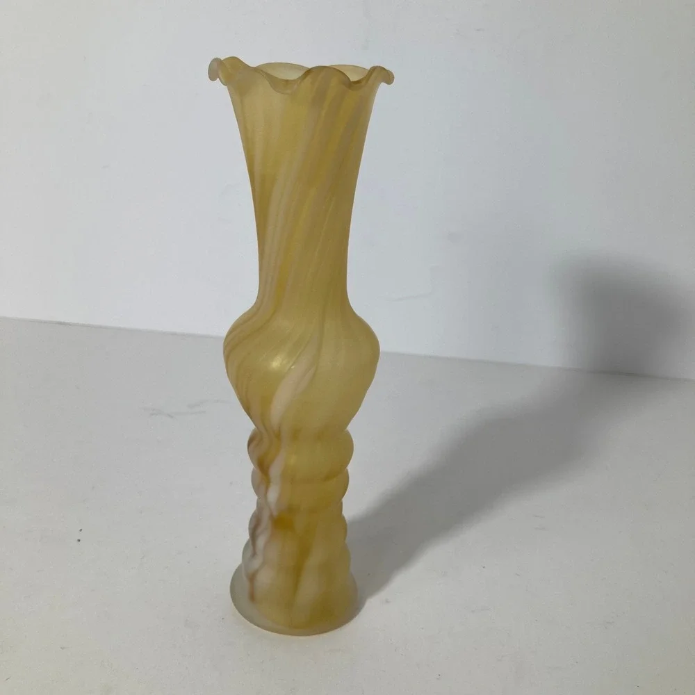 Vintage Swirl Glass Bud Vase Amber Yellow Fluted Rim‎ Art Glass Decor